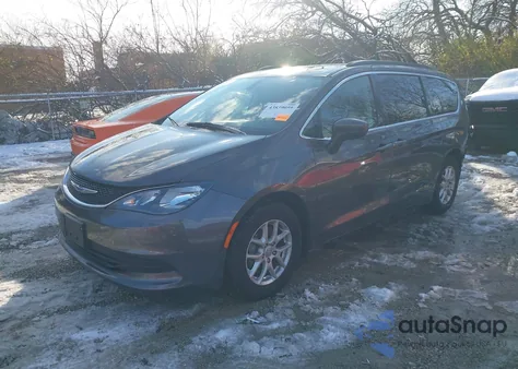 2020 Chrysler Voyager Lxi из США, поврежденный, VIN 2C4RC1DG2LR257067